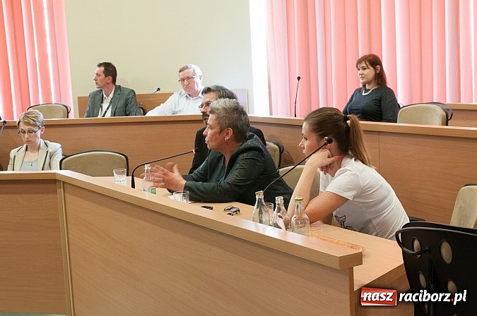 Zdjęcie w galerii na portalu naszraciborz.pl: Miasto ma prawo do bycia miastem! - debaty o placu Długosza ciąg dalszy. Drugie spotkanie, które powinno być pierwszym wiadomości z regionu
