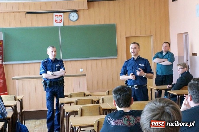 Zdjęcie w galerii na portalu naszraciborz.pl: O bezpieczeństwie na drodze w Zespole Szkół Mechanicznych w Raciborzu wiadomości z regionu