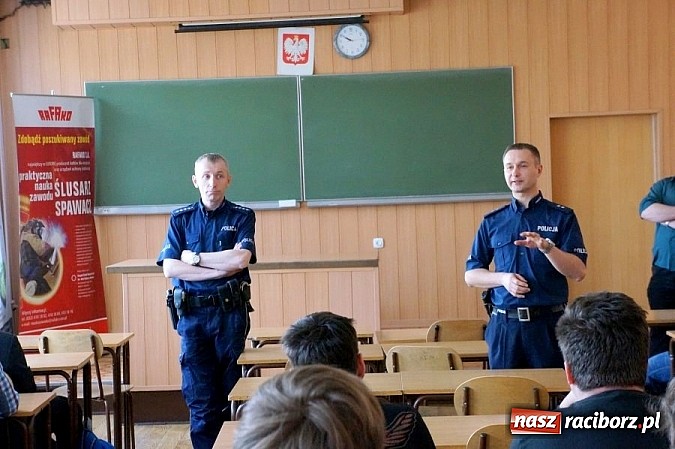 Zdjęcie w galerii na portalu naszraciborz.pl: O bezpieczeństwie na drodze w Zespole Szkół Mechanicznych w Raciborzu wiadomości z regionu