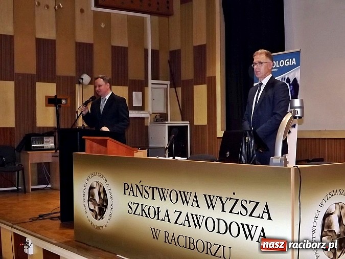Zdjęcie w galerii na portalu naszraciborz.pl: Studenci PWSZ wysłuchali wykładu prezydenta wiadomości z regionu