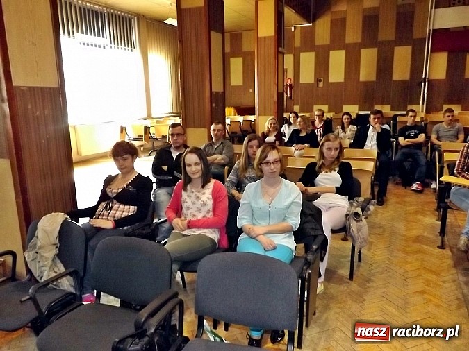 Zdjęcie w galerii na portalu naszraciborz.pl: Studenci PWSZ wysłuchali wykładu prezydenta wiadomości z regionu