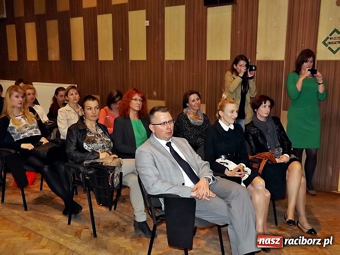 Zdjęcie w galerii na portalu naszraciborz.pl: Studenci PWSZ wysłuchali wykładu prezydenta wiadomości z regionu