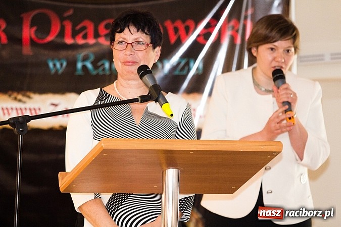 Zdjęcie w galerii na portalu naszraciborz.pl: Jubileusz Młodzieżowego Domu Kultury na Zamku Piastowskim wiadomości z regionu