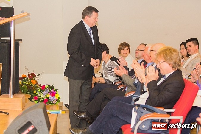 Zdjęcie w galerii na portalu naszraciborz.pl: Jubileusz Młodzieżowego Domu Kultury na Zamku Piastowskim wiadomości z regionu