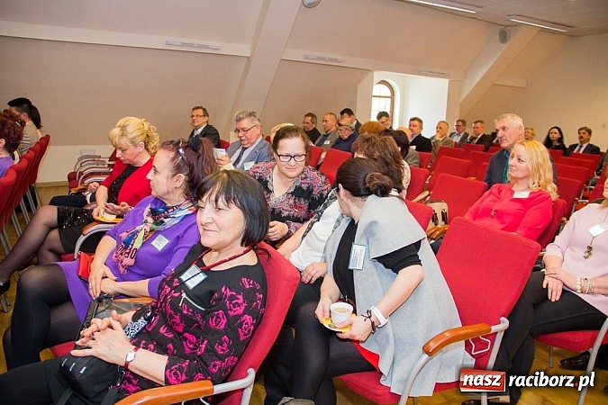 Zdjęcie w galerii na portalu naszraciborz.pl: Jubileusz Młodzieżowego Domu Kultury na Zamku Piastowskim wiadomości z regionu