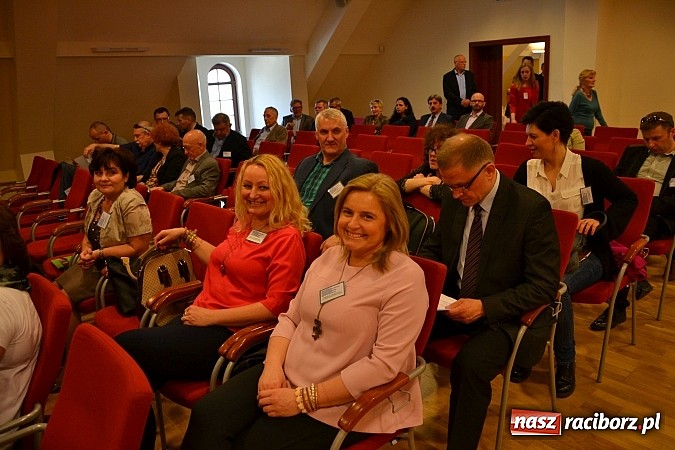 Zdjęcie w galerii na portalu naszraciborz.pl: Jubileusz Młodzieżowego Domu Kultury na Zamku Piastowskim wiadomości z regionu