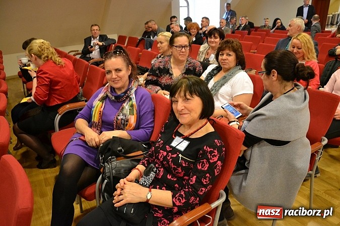 Zdjęcie w galerii na portalu naszraciborz.pl: Jubileusz Młodzieżowego Domu Kultury na Zamku Piastowskim wiadomości z regionu