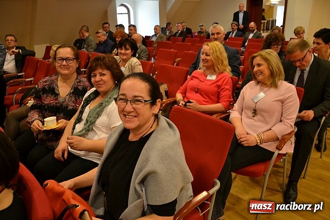 Zdjęcie w galerii na portalu naszraciborz.pl: Jubileusz Młodzieżowego Domu Kultury na Zamku Piastowskim wiadomości z regionu