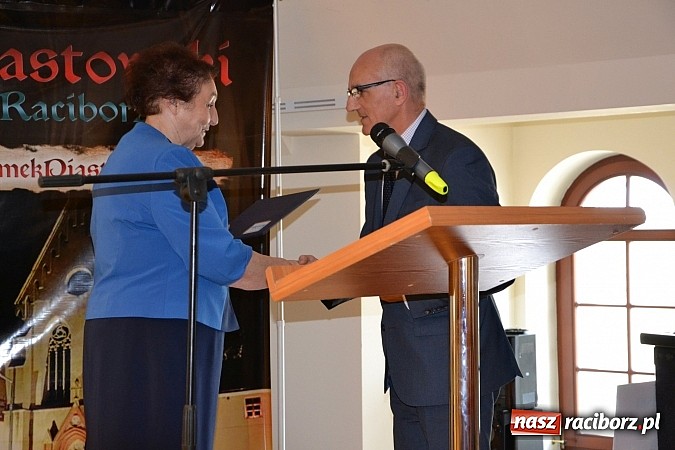 Zdjęcie w galerii na portalu naszraciborz.pl: Jubileusz Młodzieżowego Domu Kultury na Zamku Piastowskim wiadomości z regionu