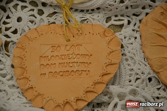 Zdjęcie w galerii na portalu naszraciborz.pl: Jubileusz Młodzieżowego Domu Kultury na Zamku Piastowskim wiadomości z regionu