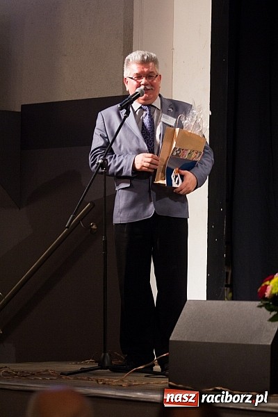 Zdjęcie w galerii na portalu naszraciborz.pl: Jubileuszowy koncert Młodzieżowego Domu Kultury w Raciborzu wiadomości z regionu