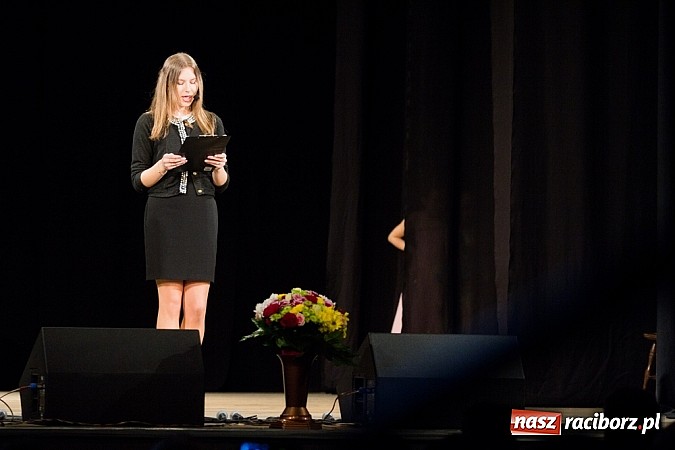 Zdjęcie w galerii na portalu naszraciborz.pl: Jubileuszowy koncert Młodzieżowego Domu Kultury w Raciborzu wiadomości z regionu