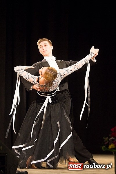 Zdjęcie w galerii na portalu naszraciborz.pl: Jubileuszowy koncert Młodzieżowego Domu Kultury w Raciborzu wiadomości z regionu