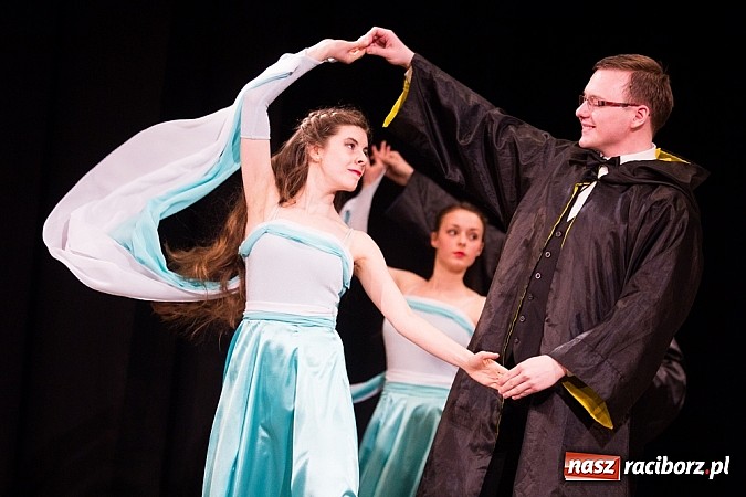 Zdjęcie w galerii na portalu naszraciborz.pl: Jubileuszowy koncert Młodzieżowego Domu Kultury w Raciborzu wiadomości z regionu