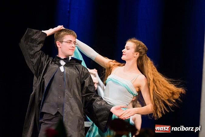 Zdjęcie w galerii na portalu naszraciborz.pl: Jubileuszowy koncert Młodzieżowego Domu Kultury w Raciborzu wiadomości z regionu