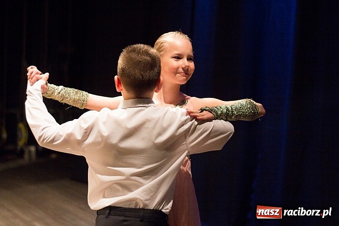 Zdjęcie w galerii na portalu naszraciborz.pl: Jubileuszowy koncert Młodzieżowego Domu Kultury w Raciborzu wiadomości z regionu