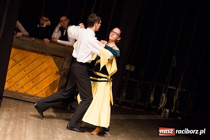 Zdjęcie w galerii na portalu naszraciborz.pl: Jubileuszowy koncert Młodzieżowego Domu Kultury w Raciborzu wiadomości z regionu