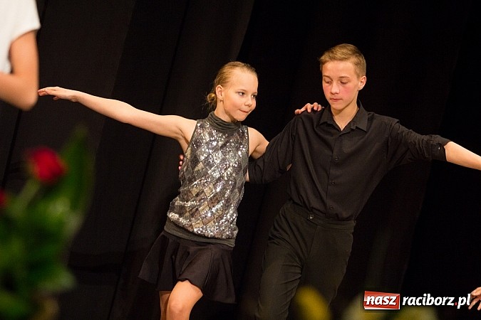 Zdjęcie w galerii na portalu naszraciborz.pl: Jubileuszowy koncert Młodzieżowego Domu Kultury w Raciborzu wiadomości z regionu