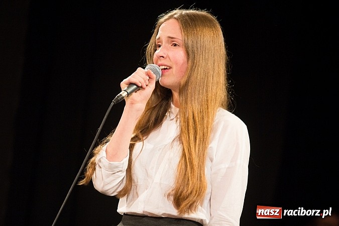 Zdjęcie w galerii na portalu naszraciborz.pl: Jubileuszowy koncert Młodzieżowego Domu Kultury w Raciborzu wiadomości z regionu