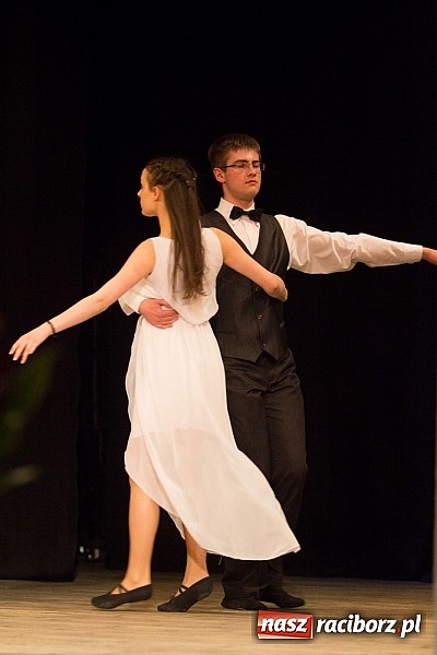 Zdjęcie w galerii na portalu naszraciborz.pl: Jubileuszowy koncert Młodzieżowego Domu Kultury w Raciborzu wiadomości z regionu