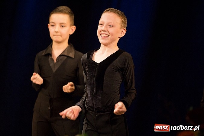 Zdjęcie w galerii na portalu naszraciborz.pl: Jubileuszowy koncert Młodzieżowego Domu Kultury w Raciborzu wiadomości z regionu