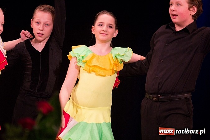 Zdjęcie w galerii na portalu naszraciborz.pl: Jubileuszowy koncert Młodzieżowego Domu Kultury w Raciborzu wiadomości z regionu