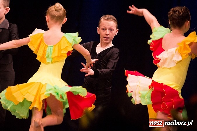Zdjęcie w galerii na portalu naszraciborz.pl: Jubileuszowy koncert Młodzieżowego Domu Kultury w Raciborzu wiadomości z regionu