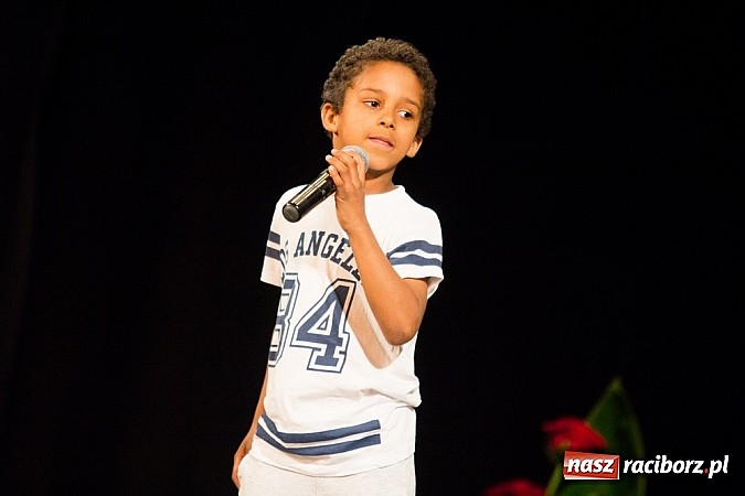 Zdjęcie w galerii na portalu naszraciborz.pl: Jubileuszowy koncert Młodzieżowego Domu Kultury w Raciborzu wiadomości z regionu