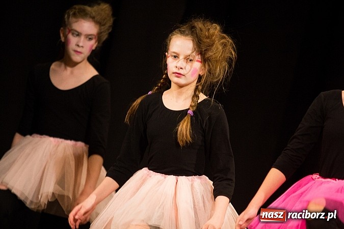 Zdjęcie w galerii na portalu naszraciborz.pl: Jubileuszowy koncert Młodzieżowego Domu Kultury w Raciborzu wiadomości z regionu