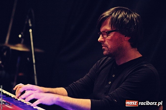 Zdjęcie w galerii na portalu naszraciborz.pl: Mikromusic wczoraj zagrał na Końcu Świata wiadomości z regionu