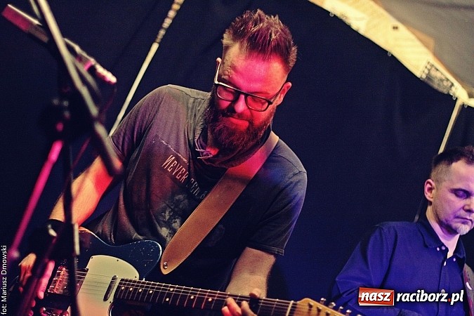 Zdjęcie w galerii na portalu naszraciborz.pl: Mikromusic wczoraj zagrał na Końcu Świata wiadomości z regionu