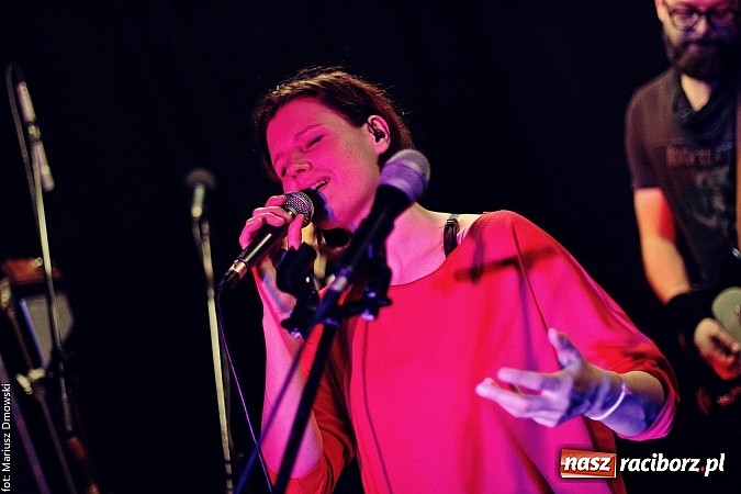 Zdjęcie w galerii na portalu naszraciborz.pl: Mikromusic wczoraj zagrał na Końcu Świata wiadomości z regionu