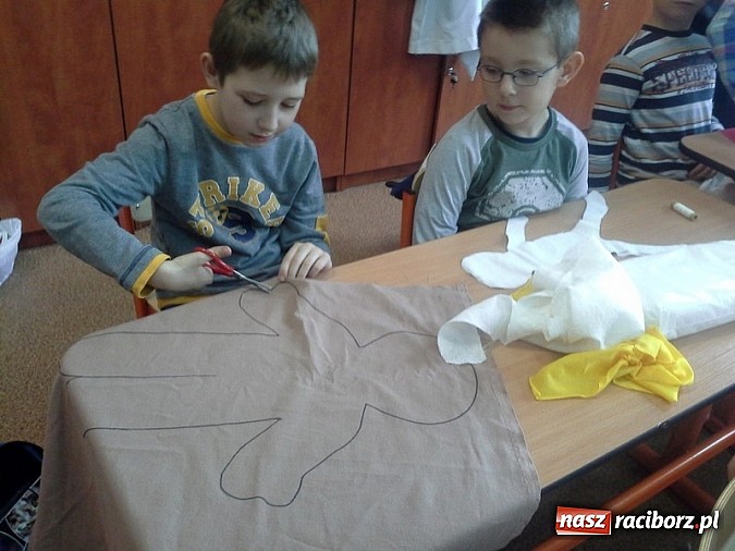 Zdjęcie w galerii na portalu naszraciborz.pl: Szkoła Podstawowa nr 4 z certyfikatem UNICEF wiadomości z regionu