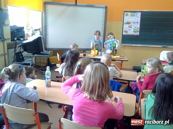 Zdjęcie w galerii na portalu naszraciborz.pl: Serek o smaku owocowym czy owocowy? wiadomości z regionu