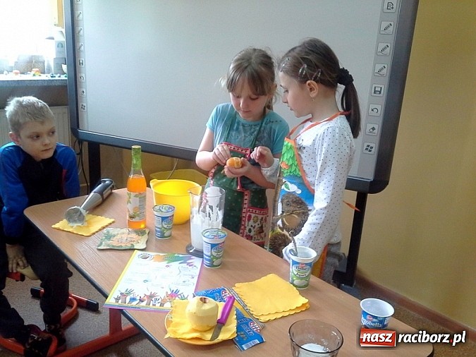 Zdjęcie w galerii na portalu naszraciborz.pl: Serek o smaku owocowym czy owocowy? wiadomości z regionu