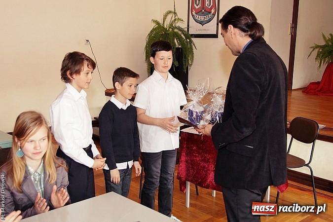 Zdjęcie w galerii na portalu naszraciborz.pl: Tworkowscy uczniowie najlepsi z niemieckiego wiadomości z regionu