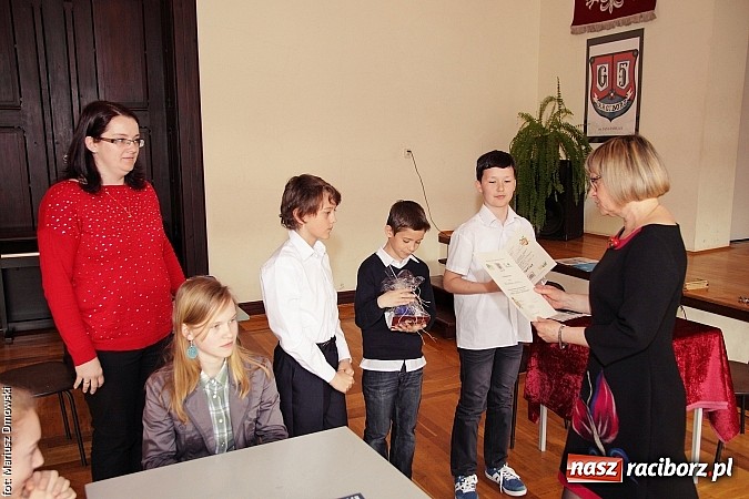 Zdjęcie w galerii na portalu naszraciborz.pl: Tworkowscy uczniowie najlepsi z niemieckiego wiadomości z regionu