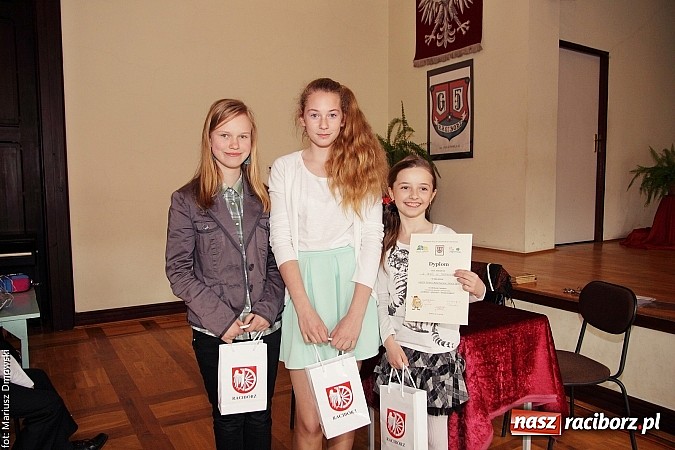 Zdjęcie w galerii na portalu naszraciborz.pl: Tworkowscy uczniowie najlepsi z niemieckiego wiadomości z regionu