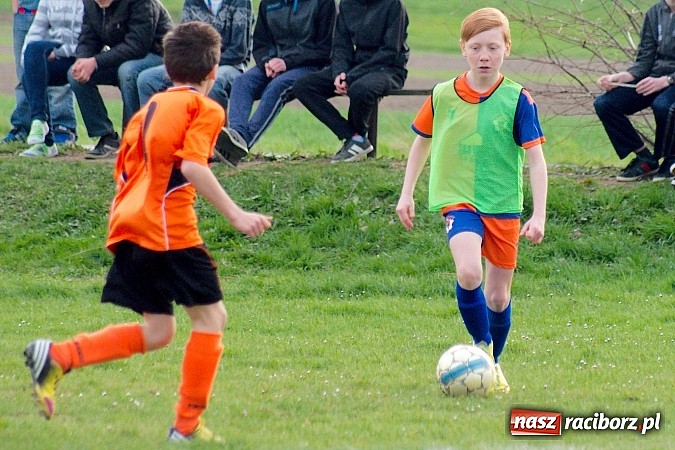 Zdjęcie w galerii na portalu naszraciborz.pl: Młodziki Grzegorzowic zdobyły Zameczek wiadomości z regionu