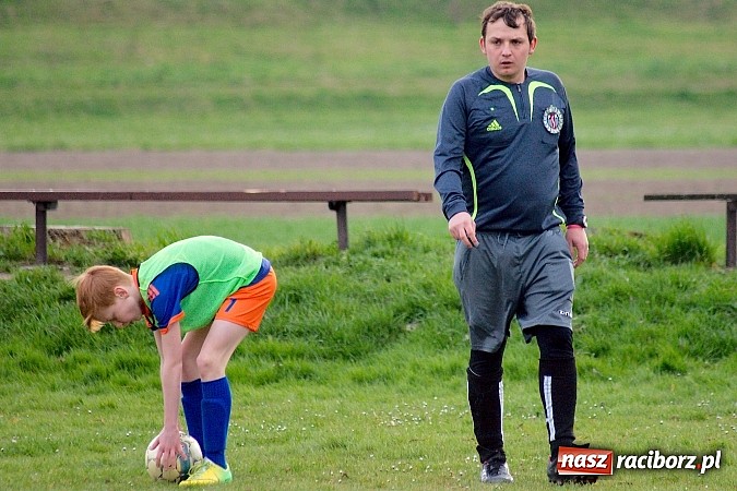 Zdjęcie w galerii na portalu naszraciborz.pl: Młodziki Grzegorzowic zdobyły Zameczek wiadomości z regionu