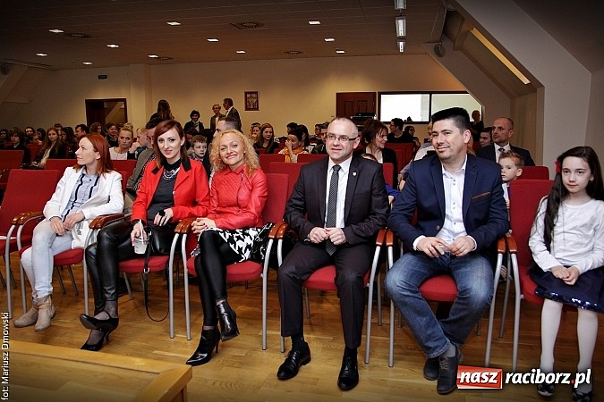 Zdjęcie w galerii na portalu naszraciborz.pl: III Ogólnopolski Konkurs Piosenki Hiszpańskojęzycznej za nami  wiadomości z regionu