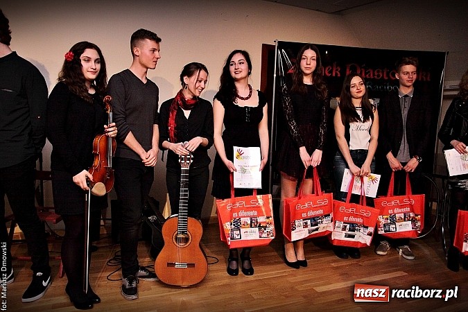Zdjęcie w galerii na portalu naszraciborz.pl: III Ogólnopolski Konkurs Piosenki Hiszpańskojęzycznej za nami  wiadomości z regionu