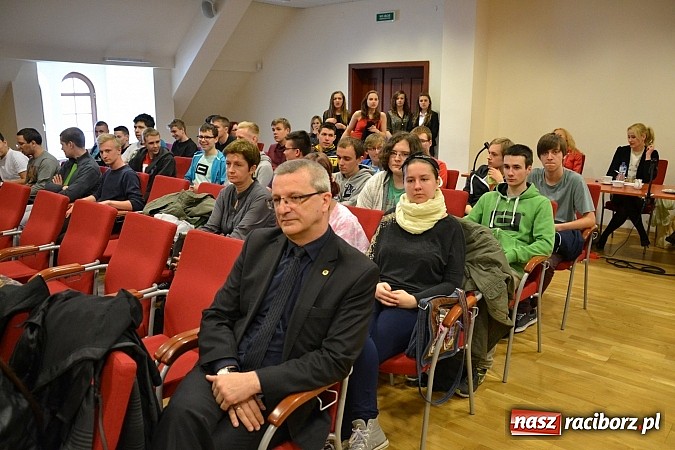 Zdjęcie w galerii na portalu naszraciborz.pl: III Ogólnopolski Konkurs Piosenki Hiszpańskojęzycznej za nami  wiadomości z regionu