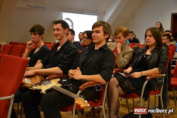 Zdjęcie w galerii na portalu naszraciborz.pl: III Ogólnopolski Konkurs Piosenki Hiszpańskojęzycznej za nami  wiadomości z regionu