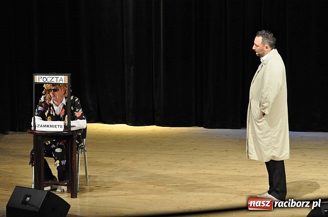 Zdjęcie w galerii na portalu naszraciborz.pl: Pielgrzymka do miejsc śmiesznych. Neo-Nówka w Raciborzu wiadomości z regionu