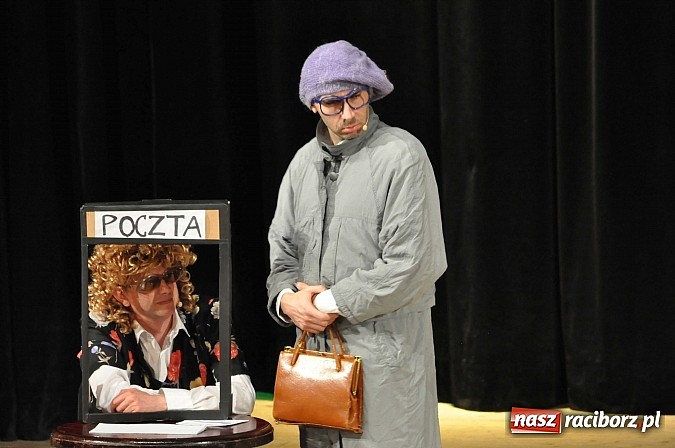 Zdjęcie w galerii na portalu naszraciborz.pl: Pielgrzymka do miejsc śmiesznych. Neo-Nówka w Raciborzu wiadomości z regionu