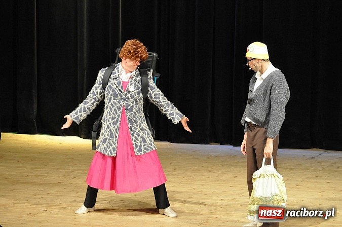 Zdjęcie w galerii na portalu naszraciborz.pl: Pielgrzymka do miejsc śmiesznych. Neo-Nówka w Raciborzu wiadomości z regionu