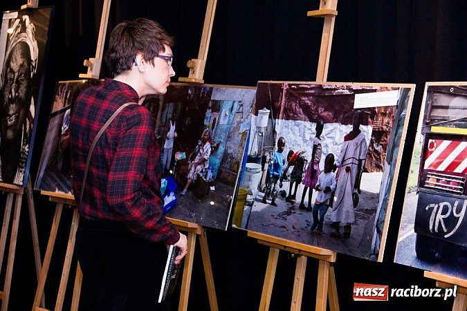 Zdjęcie w galerii na portalu naszraciborz.pl: Promocja 21. Almanachu Prowincjonalnego wiadomości z regionu