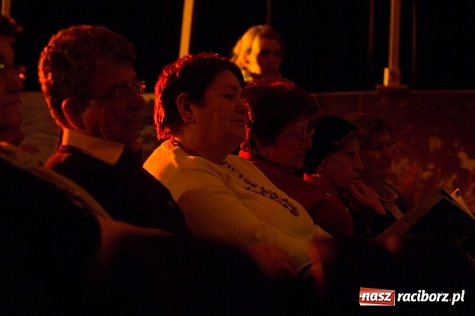 Zdjęcie w galerii na portalu naszraciborz.pl: Promocja 21. Almanachu Prowincjonalnego wiadomości z regionu