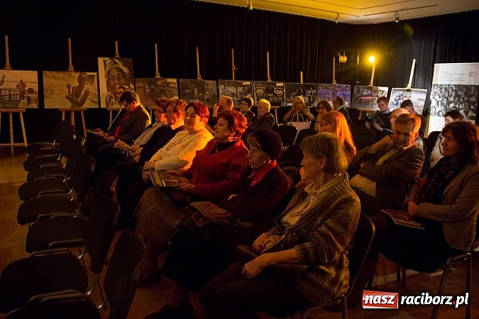 Zdjęcie w galerii na portalu naszraciborz.pl: Promocja 21. Almanachu Prowincjonalnego wiadomości z regionu